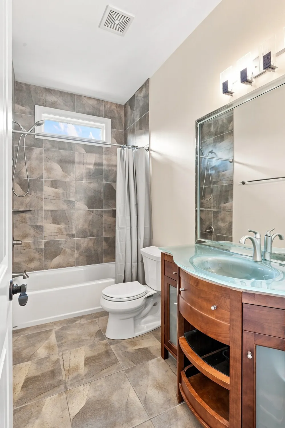116 Cassandra Dr Cottontown, TN 37048
