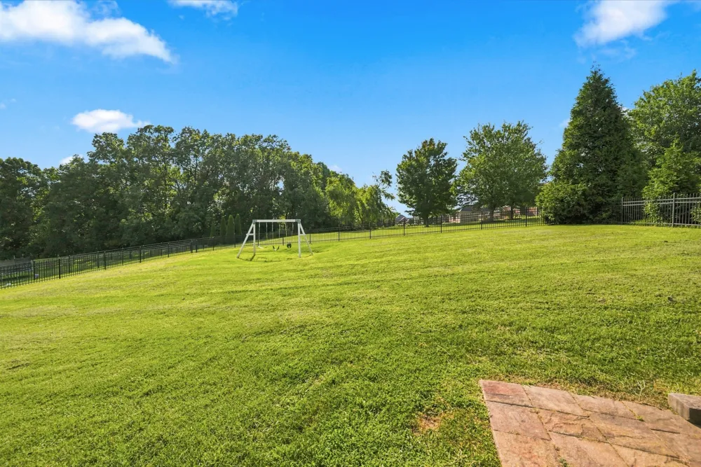 116 Cassandra Dr Cottontown, TN 37048
