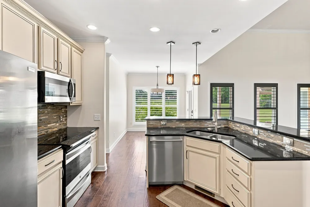 116 Cassandra Dr Cottontown, TN 37048