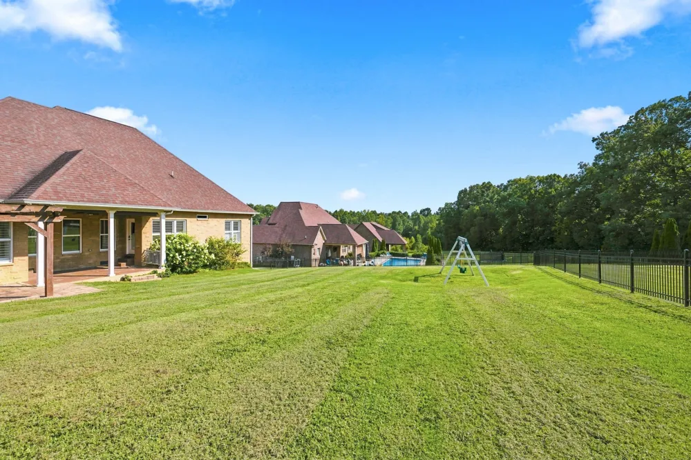 116 Cassandra Dr Cottontown, TN 37048