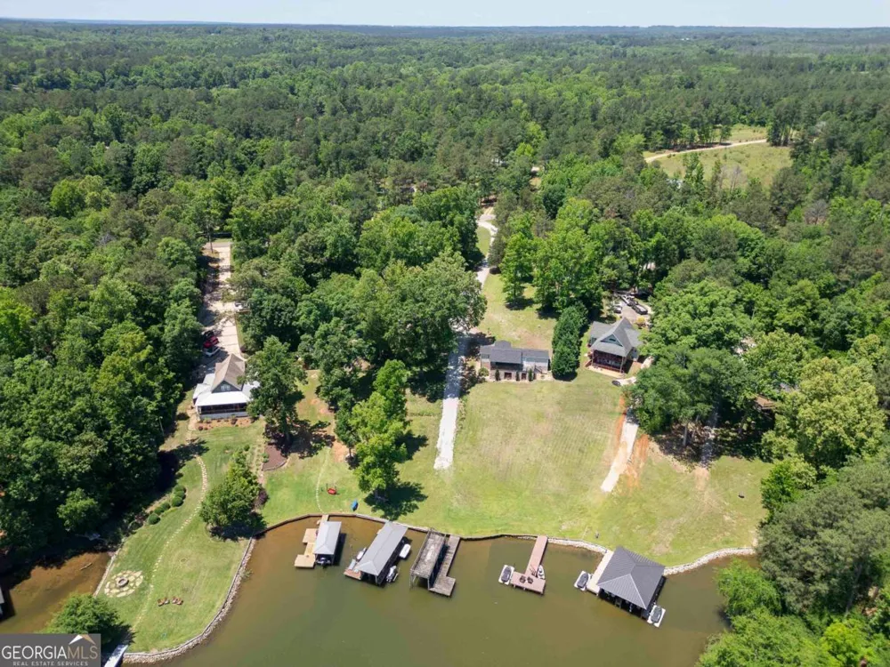 200 Possum Point DR Eatonton, GA 31024