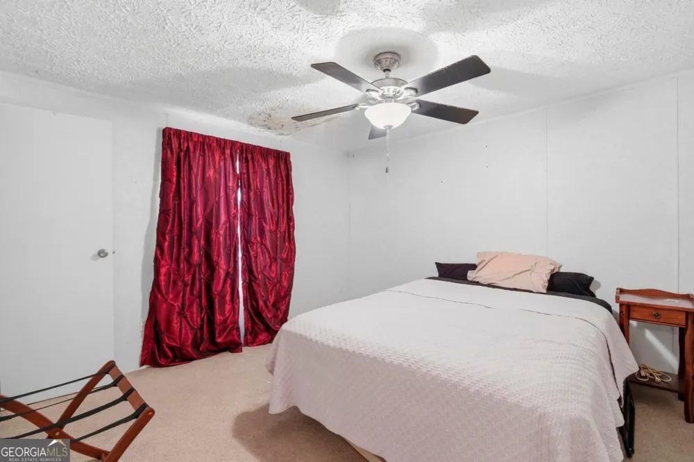200 Possum Point DR Eatonton, GA 31024