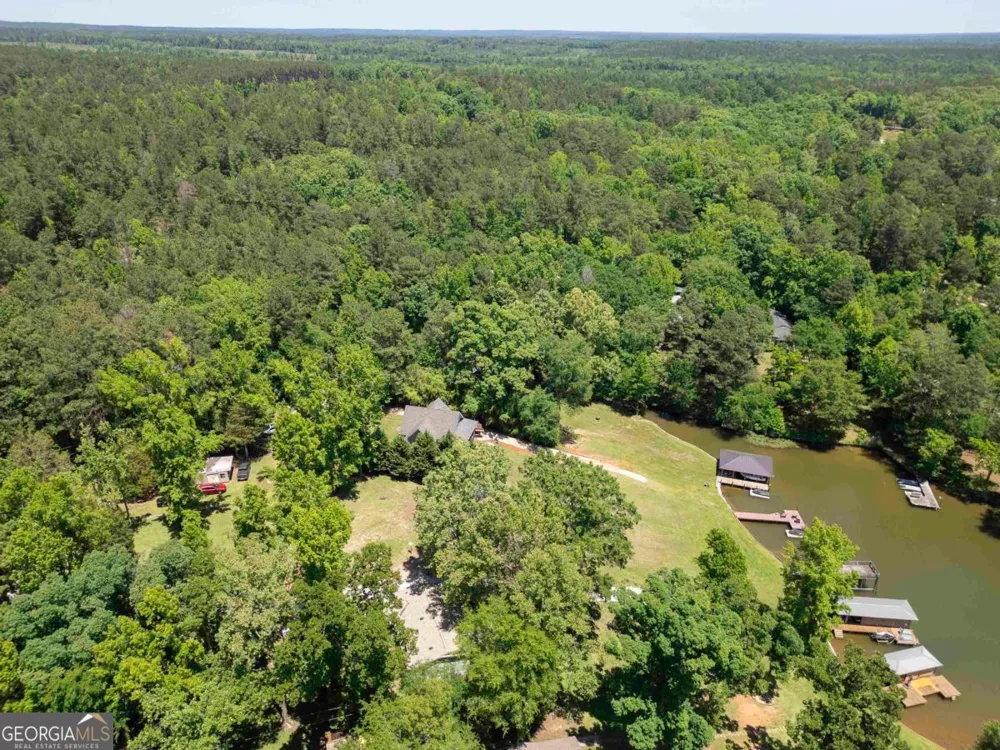 200 Possum Point DR Eatonton, GA 31024