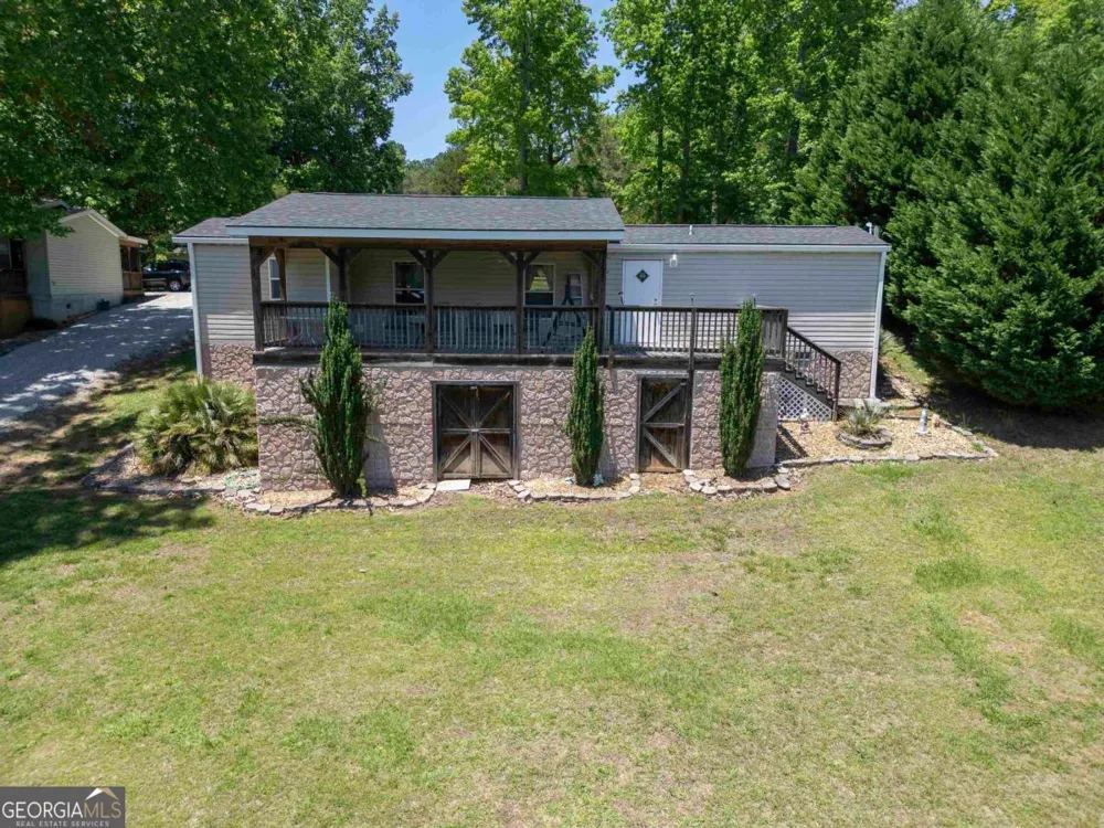 200 Possum Point DR Eatonton, GA 31024