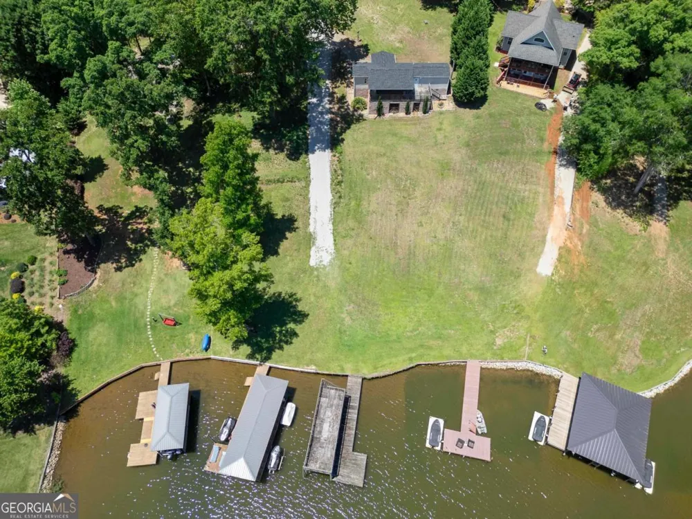 200 Possum Point DR Eatonton, GA 31024