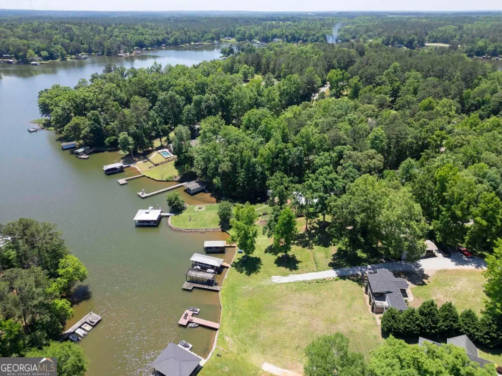 200 Possum Point DR Eatonton, GA 31024