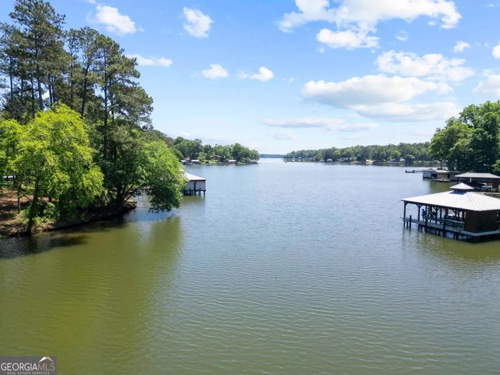 200 Possum Point DR Eatonton, GA 31024