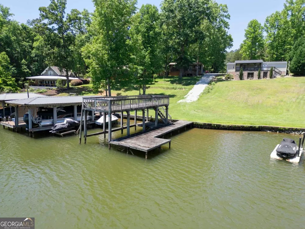 200 Possum Point DR Eatonton, GA 31024