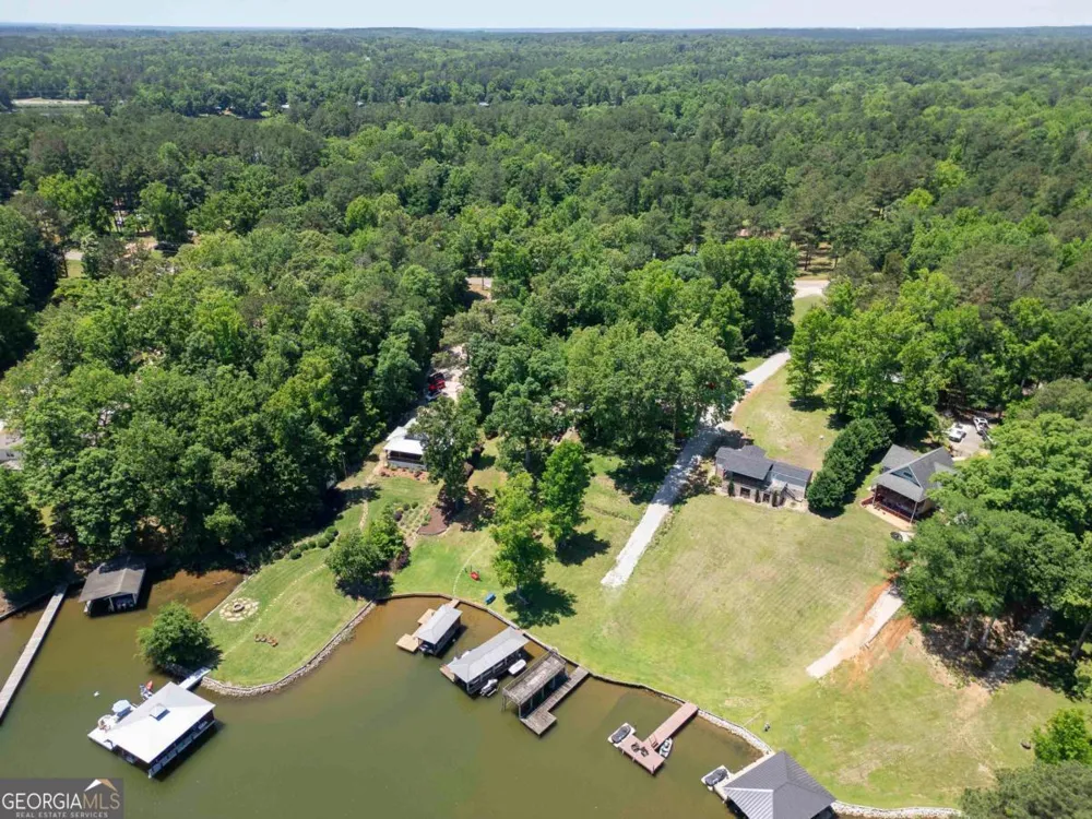 200 Possum Point DR Eatonton, GA 31024