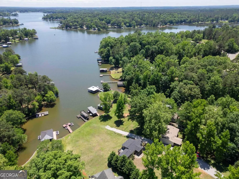200 Possum Point DR Eatonton, GA 31024