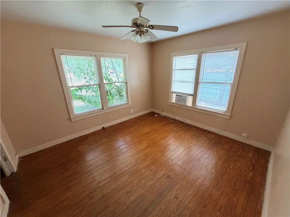 10420 Sixth Street Pettus, TX 78146