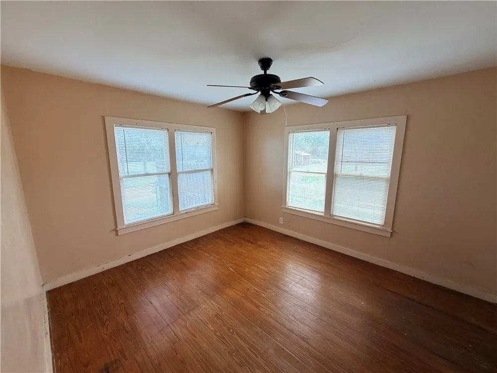 10420 Sixth Street Pettus, TX 78146