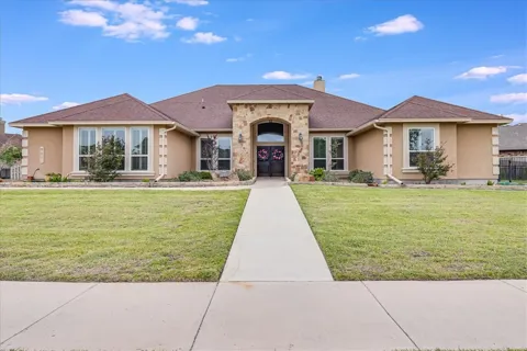6241 Lago Vista Drive