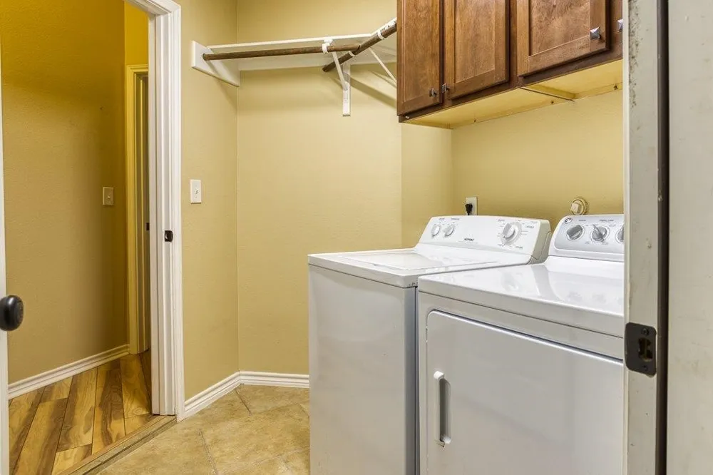 411 Long Point Drive Portland, TX 78374
