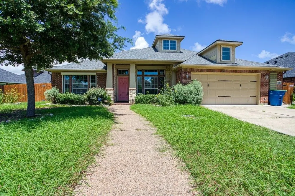 411 Long Point Drive Portland, TX 78374