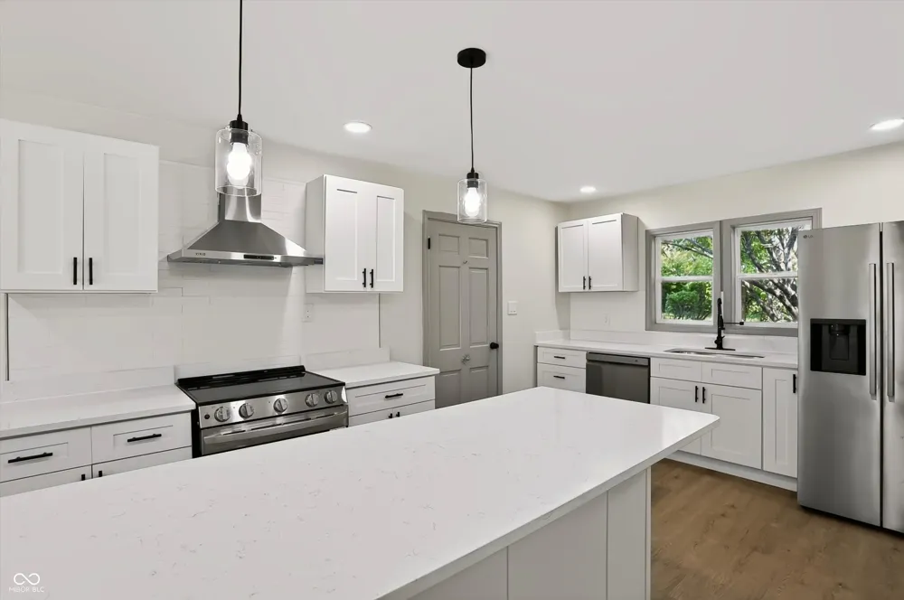 10465 Woodlawn Drive Carmel, IN 46280