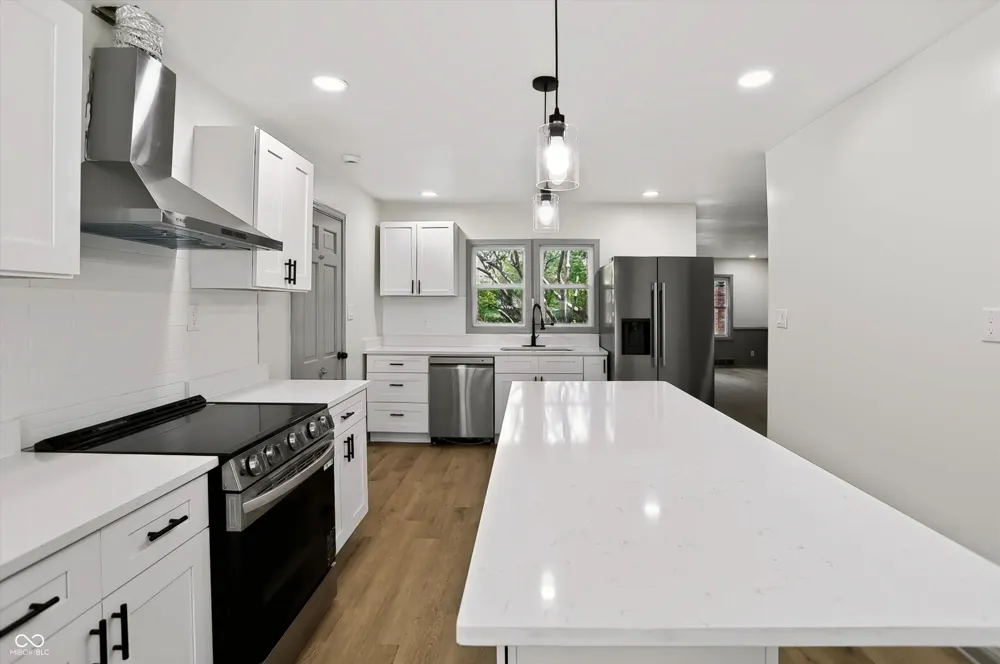 10465 Woodlawn Drive Carmel, IN 46280
