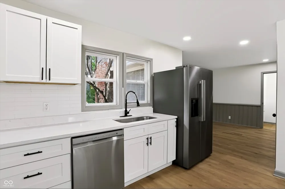 10465 Woodlawn Drive Carmel, IN 46280