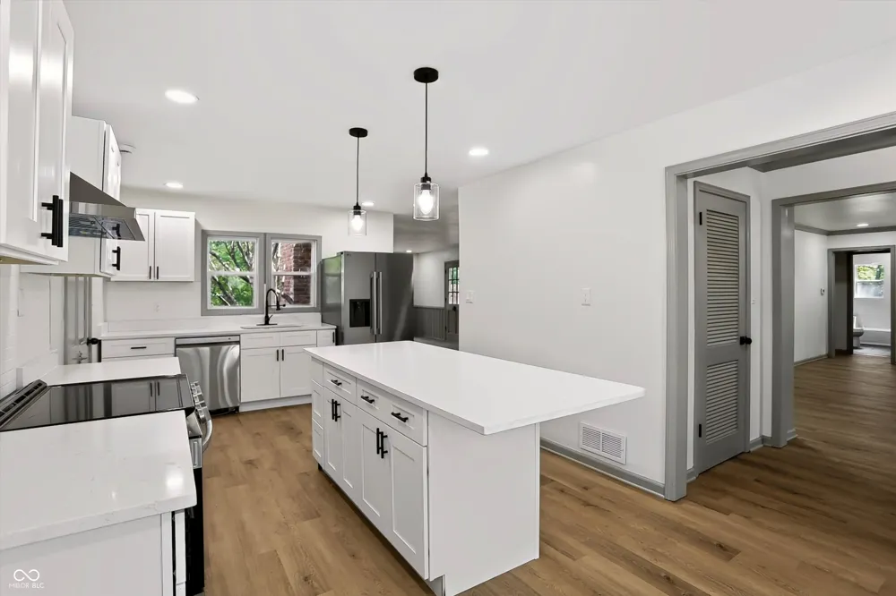 10465 Woodlawn Drive Carmel, IN 46280