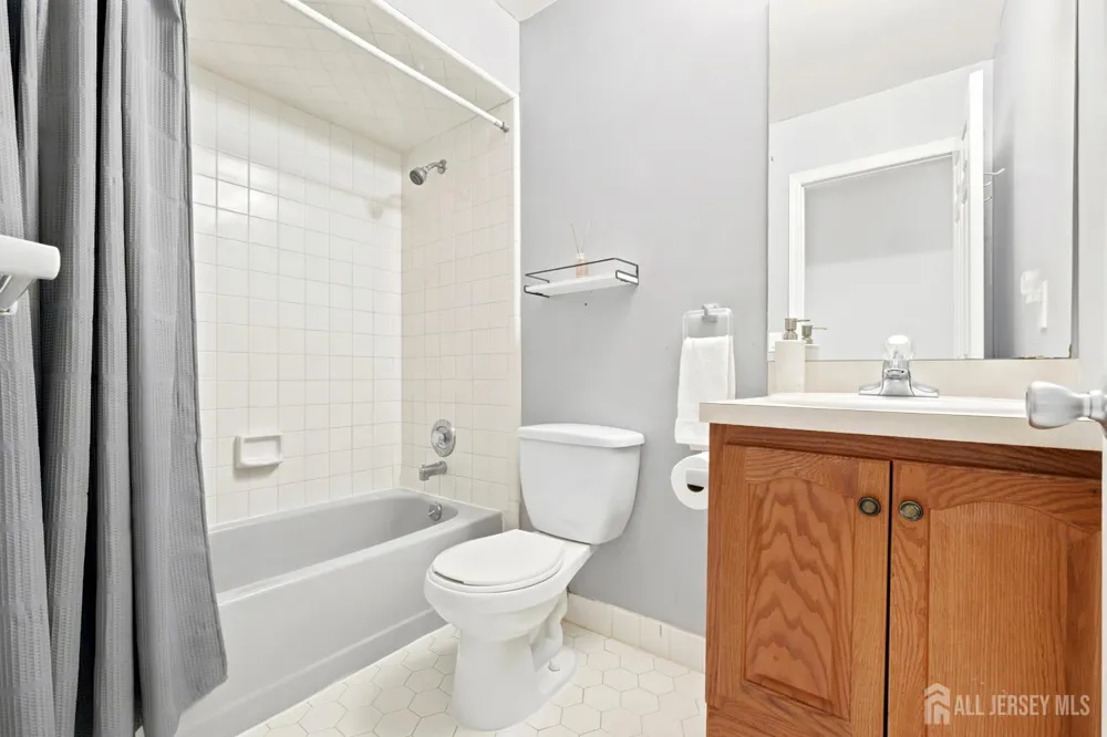 137 Redpine Loop Old Bridge, NJ 08857