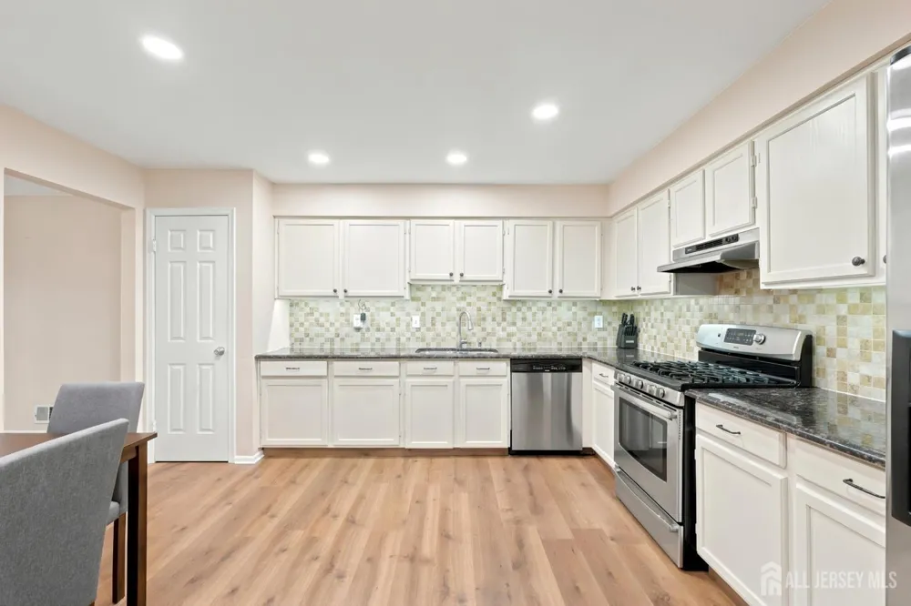 137 Redpine Loop Old Bridge, NJ 08857