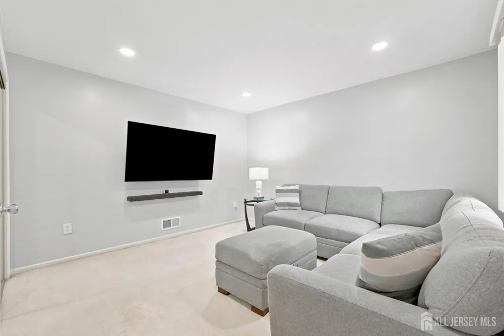 137 Redpine Loop Old Bridge, NJ 08857