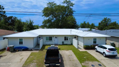 917 Bradford Circle