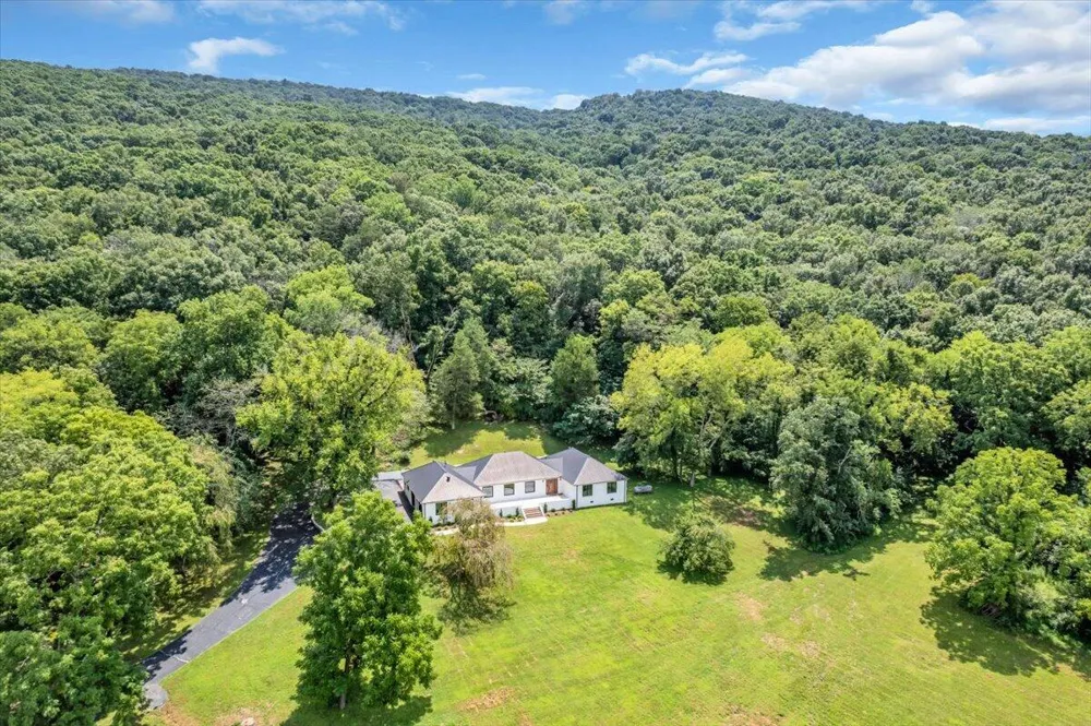 158 County Road 677 Bryant, AL 35958