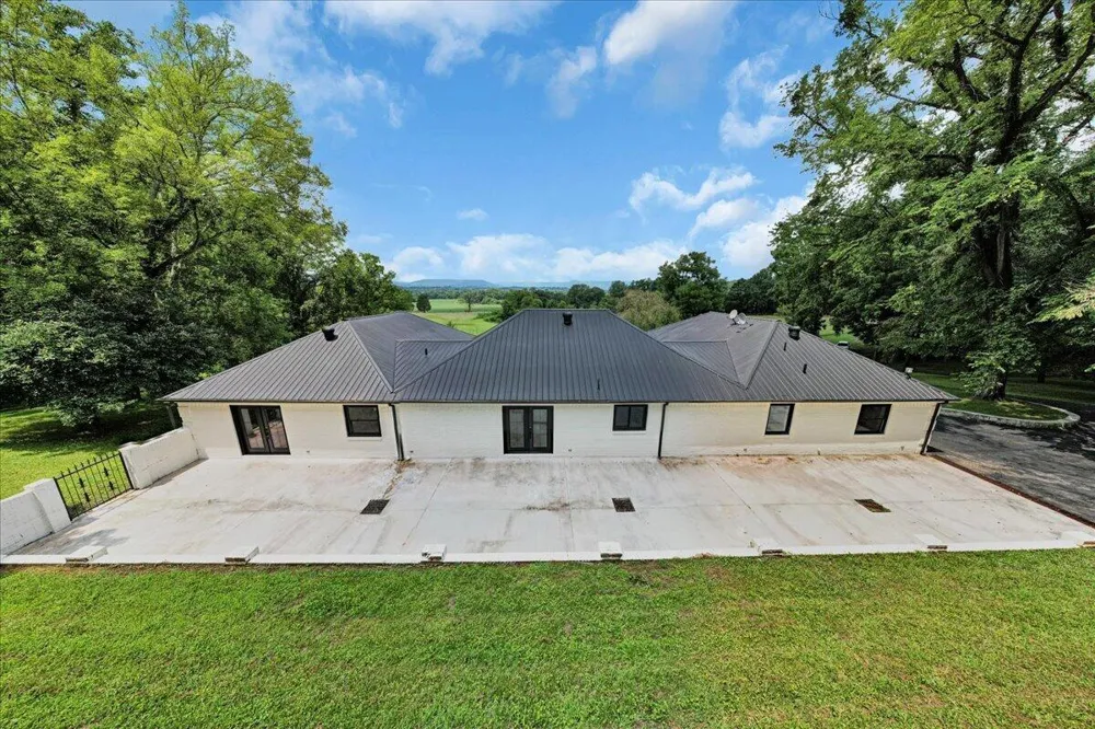 158 County Road 677 Bryant, AL 35958