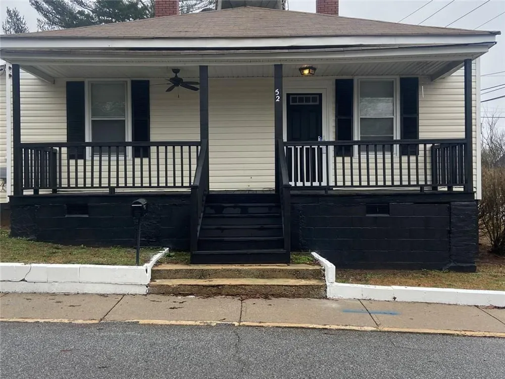 52 Ivy Street Porterdale, GA 30014