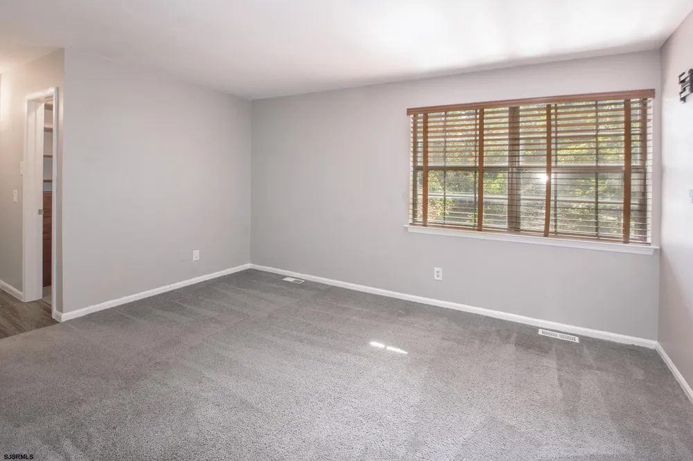 19 S Quailhill Blvd Galloway Township, NJ 08205