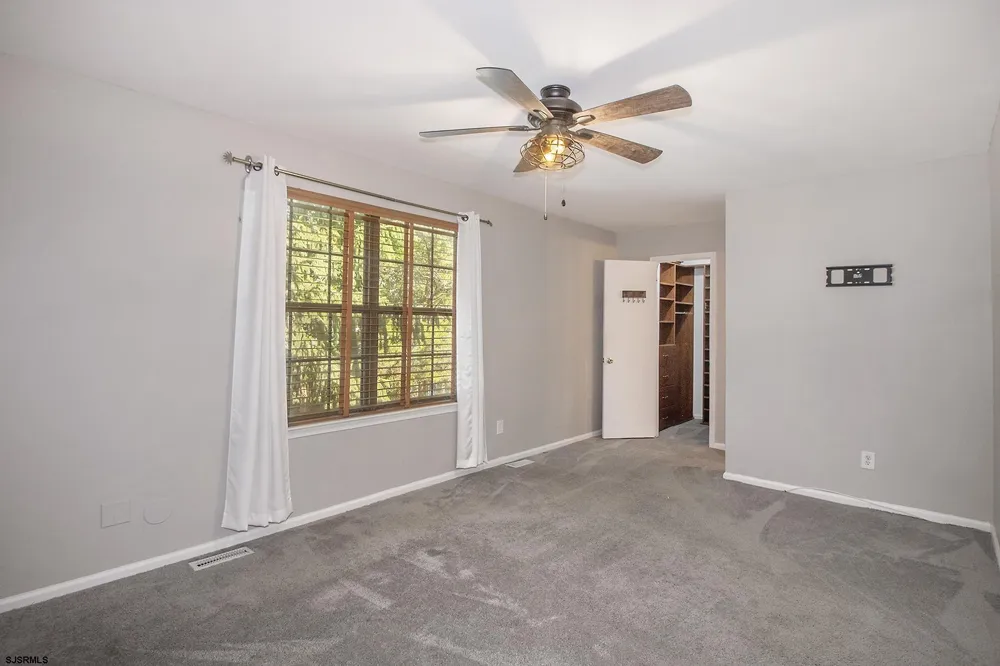 19 S Quailhill Blvd Galloway Township, NJ 08205