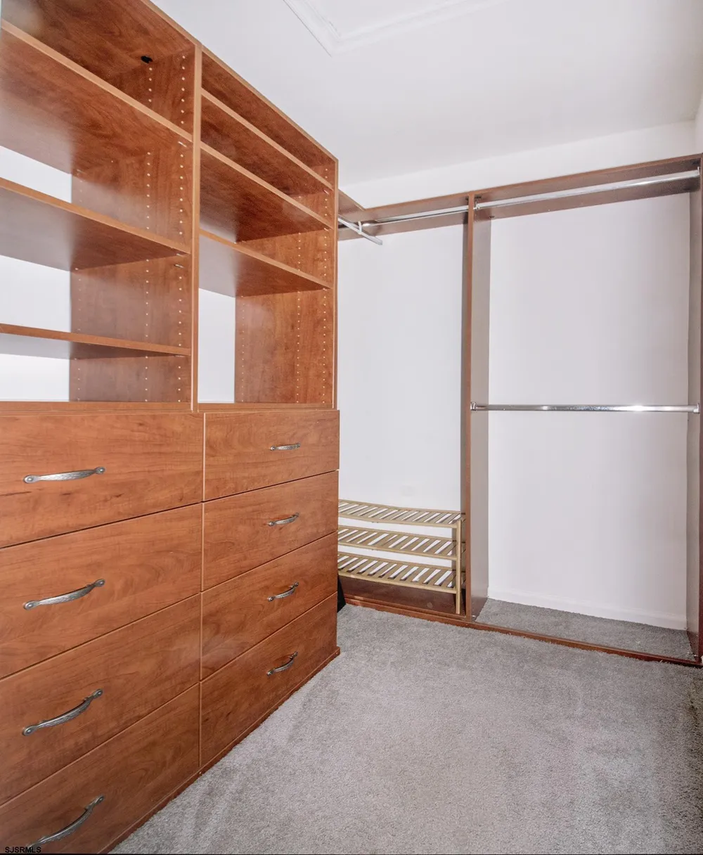 19 S Quailhill Blvd Galloway Township, NJ 08205