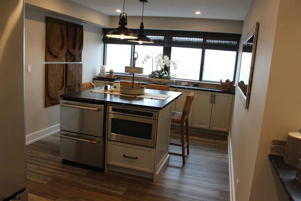 2700 Atlantic Ave Longport, NJ 08403