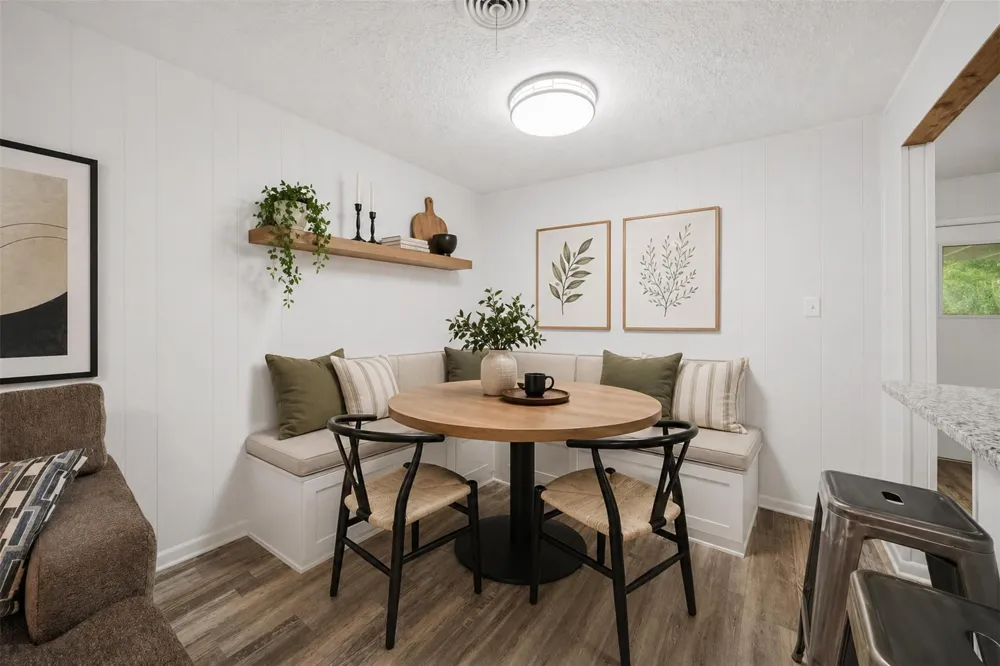 415 W Decherd Street Franklin, TX 77856