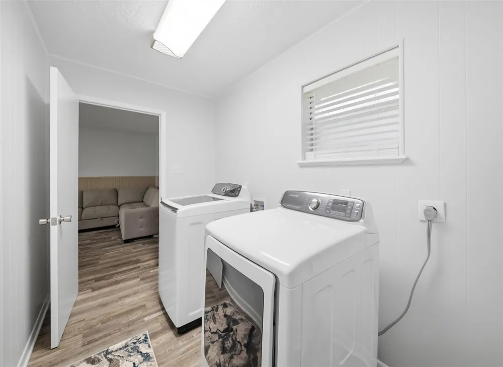 415 W Decherd Street Franklin, TX 77856
