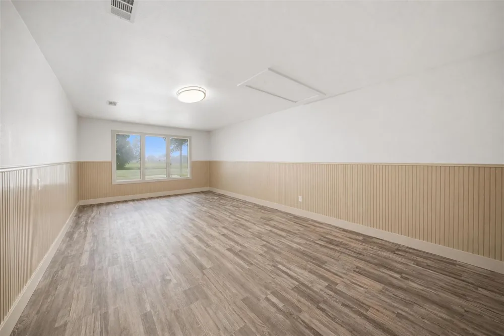 415 W Decherd Street Franklin, TX 77856