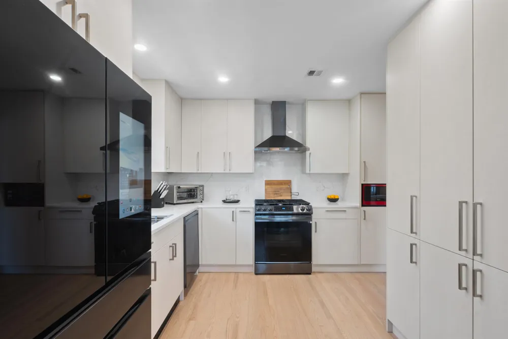 809 2ND ST Secaucus, NJ 07094