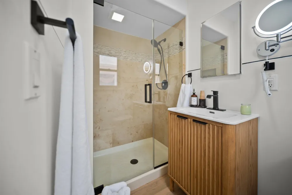 809 2ND ST Secaucus, NJ 07094