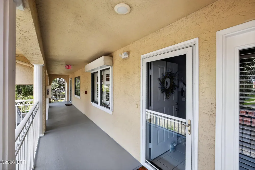 433 Bouchelle Drive #302 New Smyrna Beach, FL 32169