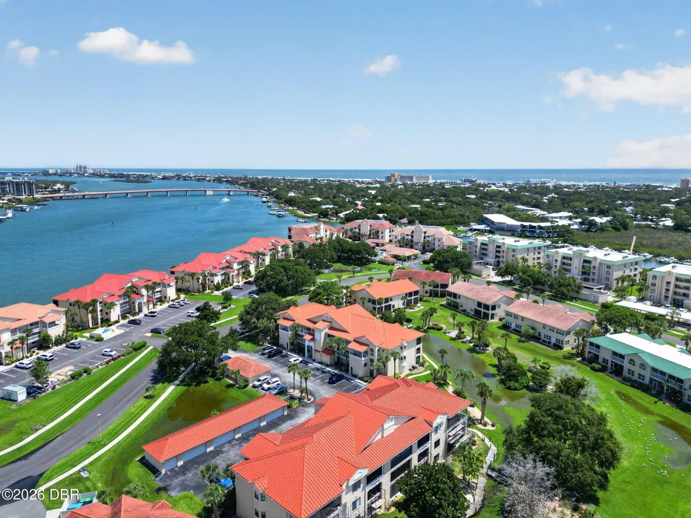 433 Bouchelle Drive #302 New Smyrna Beach, FL 32169