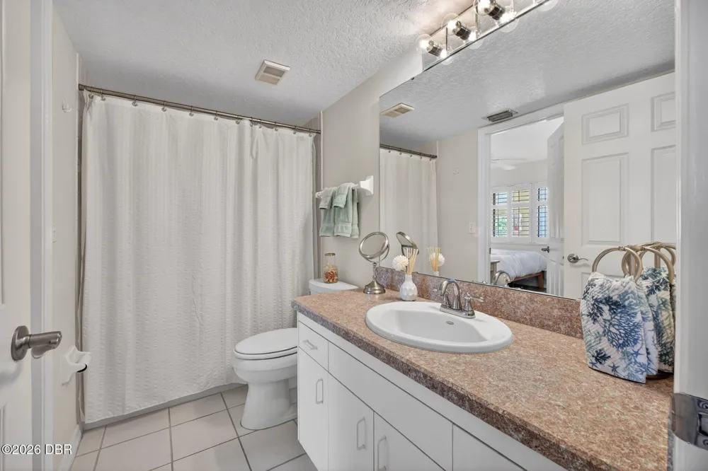433 Bouchelle Drive #302 New Smyrna Beach, FL 32169