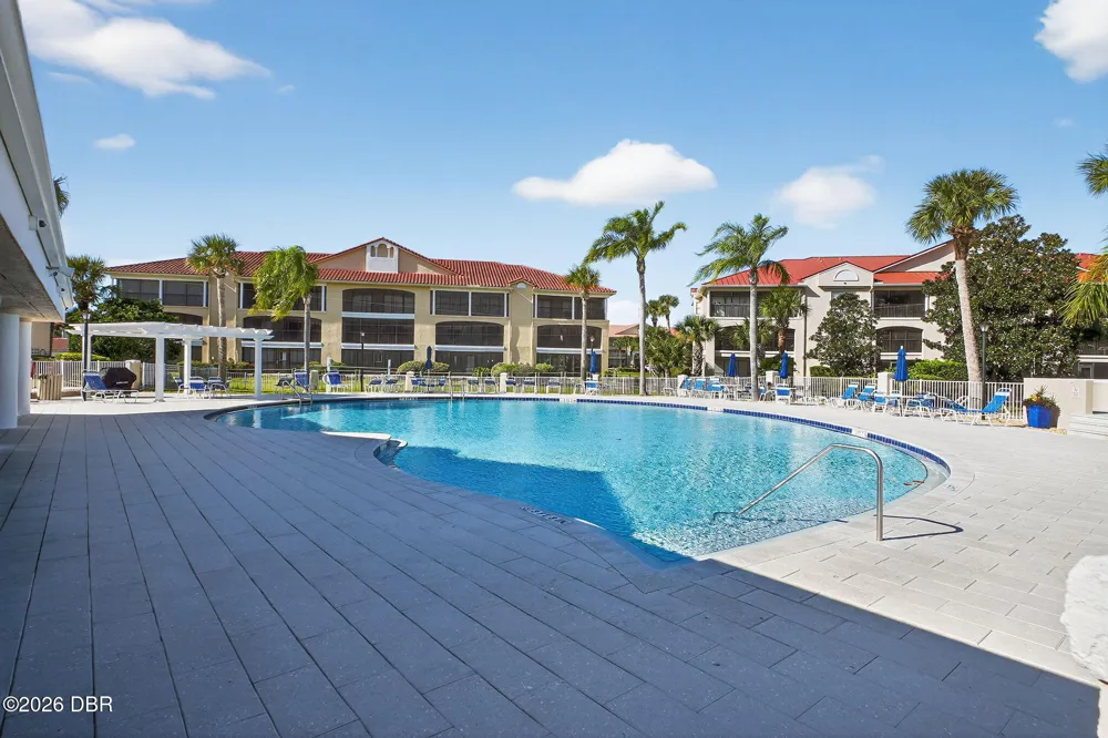 433 Bouchelle Drive #302 New Smyrna Beach, FL 32169