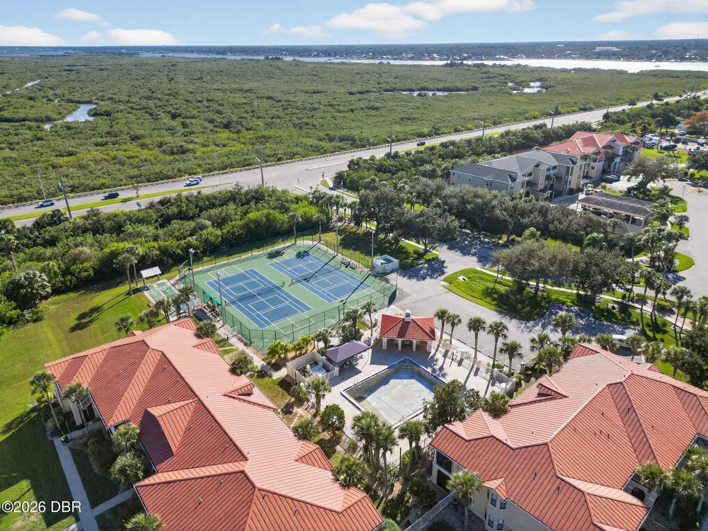 433 Bouchelle Drive #302 New Smyrna Beach, FL 32169