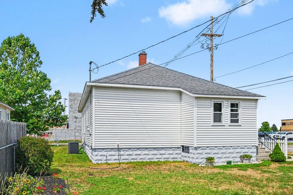 1448 Columbus Avenue Grand Haven, MI 49417