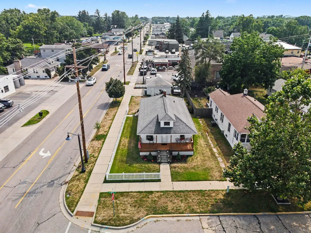 1448 Columbus Avenue Grand Haven, MI 49417