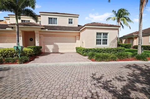 4496 HICKORY DRIVE