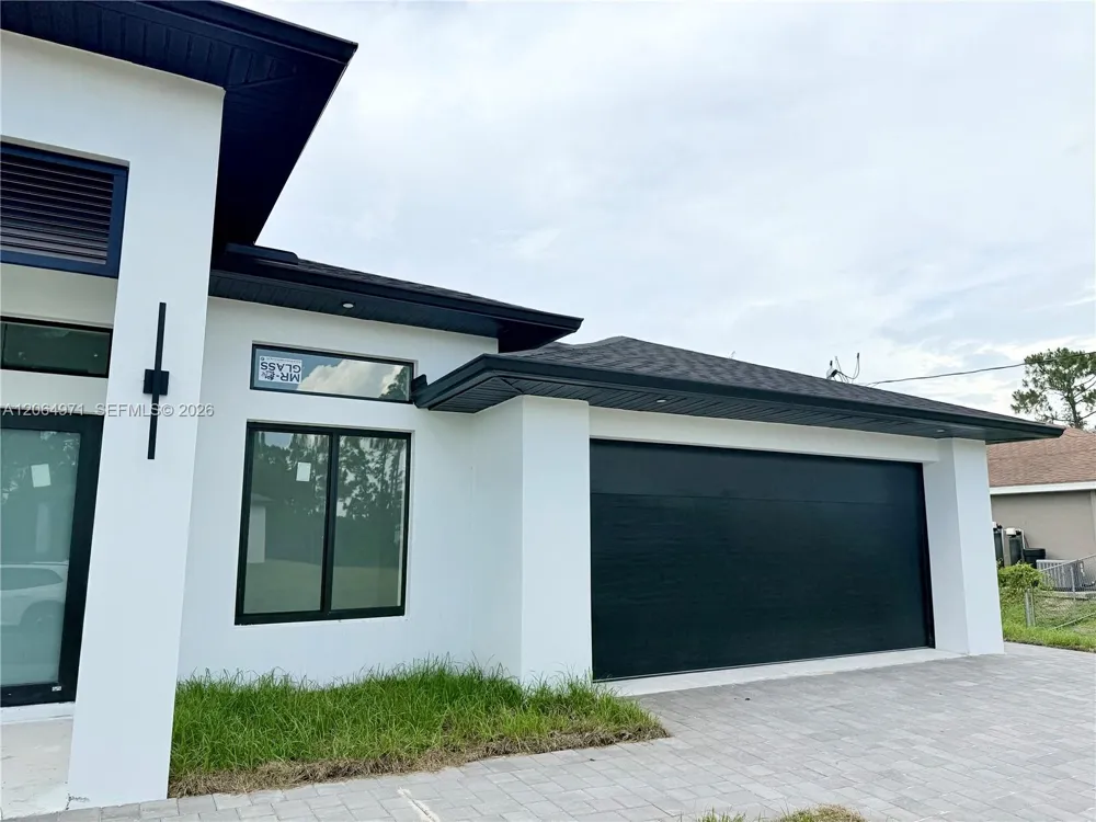 705 Colyer St E Lehigh Acres, FL 33974