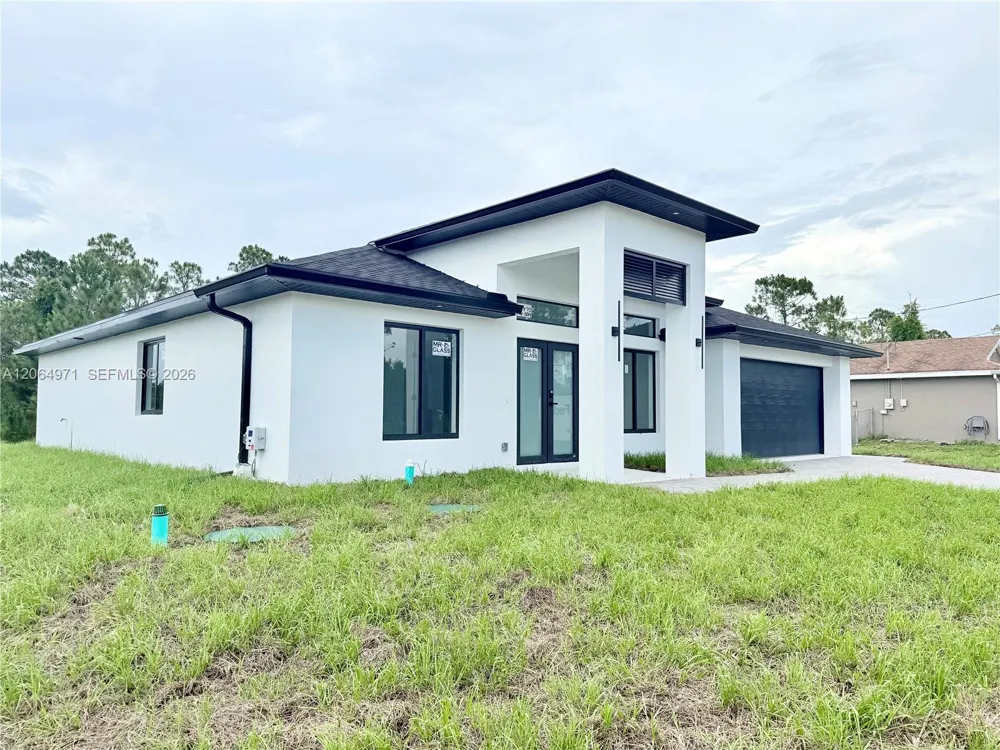 705 Colyer St E Lehigh Acres, FL 33974
