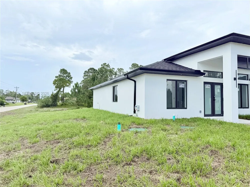 705 Colyer St E Lehigh Acres, FL 33974
